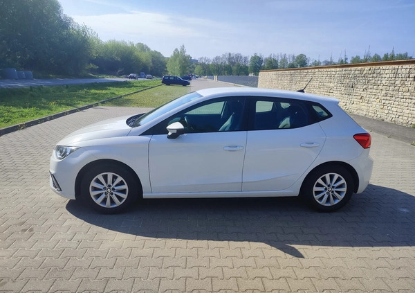 Seat Ibiza cena 37900 przebieg: 184000, rok produkcji 2020 z Kraków małe 352